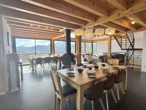 Image of Chalet 8 pièces avec spa, sauna, 15 pers, à 800m des pistes, Notre-Dame-de-Bellecombe - FR-1-595-1