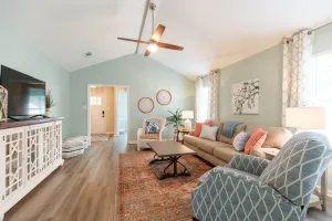 Image of Charming Bungalow- Sleeps 8, Close to Moody AFB\/Freedom Park & Pet Friendly!