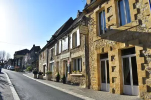 Image of Fully renovated village apartment close to local sights