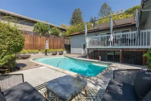 Image of Sonoma Green House-Pool-Close to Winery-Peaceful