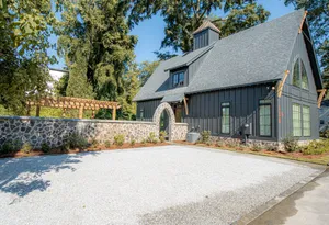 Image of The Black Barn, 3 BR\/3 BA House! Easy walking Distance To Everything!