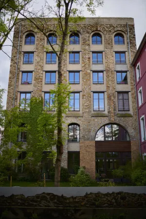 Image of LOFT along the Seine
