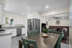 Image of Hidden Gem Upgraded 4\/2 in NW Fresno w RV Parking