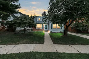 Image of Immaculate home close to MSU, hospitals & downtown!