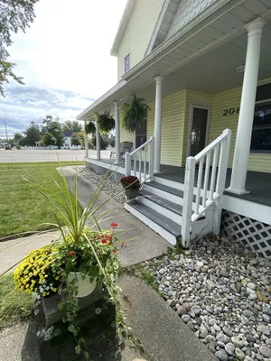 Image of Betsy Ross,, Great Downtown,, Residence