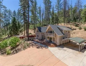 Image of Whispering Pines! 25 miles to Yosemite + 9 miles to Mariposa!