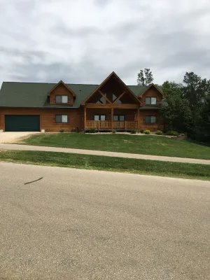 Image of North Woods spacious cabin