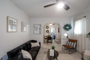 Image of Home Sweet Home - Loft 3 BR - 1 BA WIFI SMART TV