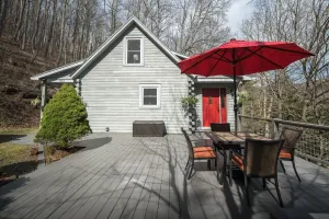 Image of Stargazer Cabin-Where the mountains meet the sky!