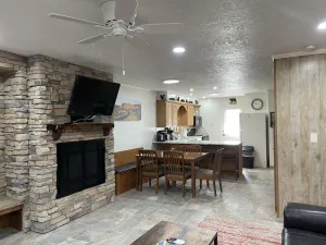 Image of Claim Jumper 9 Townhouse With High Speed Wifi