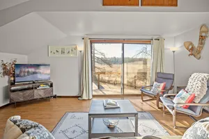 Image of 1 Bedroom, 1 Bath House In The Woods, Sleeps Up to 4