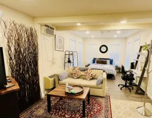 Image of Private Cottage, 5 mins to Groceries & Alderwood mall!