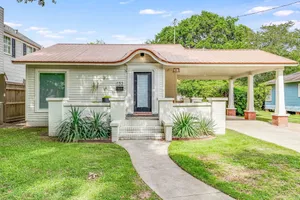 Image of Evangeline House! Beautifully remodeled & Super Close to Downtown
