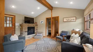 Image of Pinecone Cabin, Wi-Fi, Dog Friendly, Fireplace, Deck