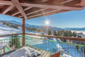 Image of Ideal Mountain Getaway Arc 1800–Ski-In\/Ski-Out Panoramic Views & Family-Comfort