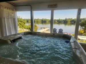 Image of Blue Breeze - Private lakefront w\/ Hot Tub