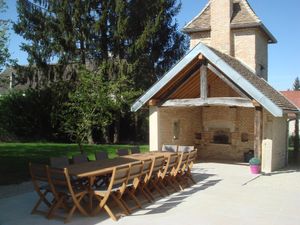 Image of house high capacity with private pool