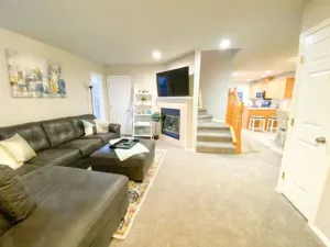 Image of The Getaway SE Boise Condo Across the street from Greenbelt, Bown Crossing and Boise River 3BD 3Bath, 4 beds! Lovely, Homey, Dining table seats 6