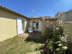 Image of Charming cottage, near sea, fully equipped, 3 bedrooms, terrace