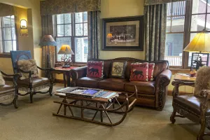 Image of Quaint mountain condo w\/two fireplaces, mountain views, balcony & great location