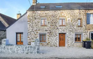 Image of Nice home in Quettehou with kitchen