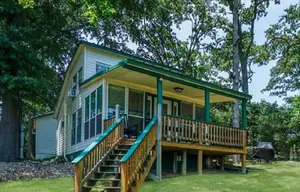Image of RELAX & ENJOY THE BEAUTY OF LAKE PALESTINE Spectacular Views!!!