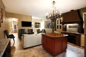 Image of Uncork on Historic Main!