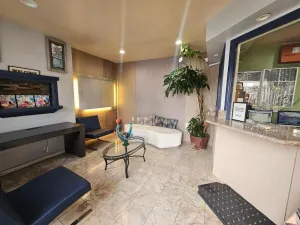 Image of Flamingo Inn