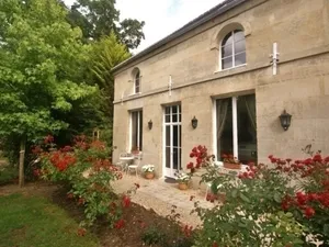 Image of Charming Cottage with Private Garden, Family Friendly, Near Historical Sites