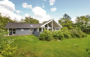 Image of Awesome home in Hjerm with WiFi