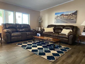 Image of 3-Bed 2 Bath Cozy Foothills Vacation Home