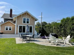 Image of Bungalow style home in downtown Chatham!