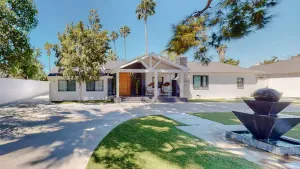 Image of Beautiful Modern Compound