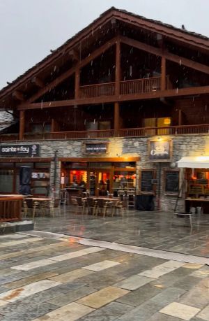 Image of Flat located at the foot of the slopes with heated pool, sauna and hammam