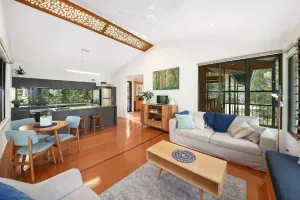 Image of 2 Bedroom Lakehouse (1 Bedroom lockoff) lake views from private deck