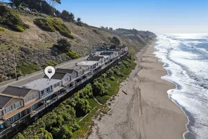 Image of The Clam Hut: Oceanfront Beachside Condo with Stunning Views & Private Deck