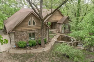 Image of Lake Tenkiller Family Friendly Estate on the Illinois River - Making Memories!
