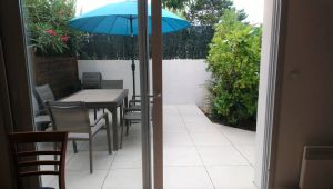 Image of Vaux-sur-Mer : Appartement 2* avec piscine et balcon - FR-1-738-39
