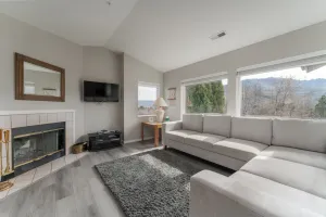 Image of Park Pointe B301 - Community Pool\/Hot tub