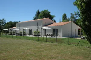 Image of Lodging 2 Gîte Madame CLIMATISE IN THE CALM OF THE GREAT VERSENNES