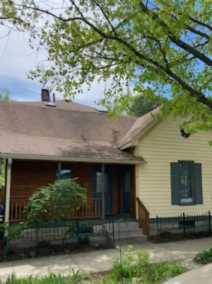 Image of Charming bungalow right downtown with 4 bedrooms and loft