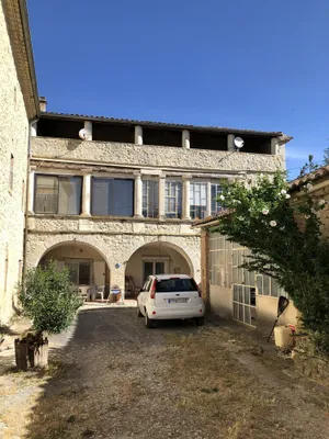 Image of VERY LARGE 5-ROOM PROVENCAL-STYLE APARTMENT IN LARGE STONE FARMHOUSE