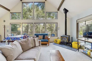 Image of Quiet Home in the Woods with Private Deck - Walk to Beach and Haystack Rock