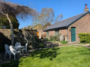 Image of Brewery Cottage -  a cottage that sleeps 2 guests  in 1 bedroom