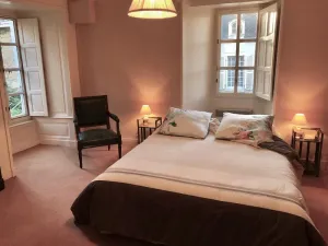 Image of Petit appartement centre historique Laval