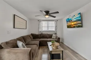 Image of 217 E Hildreth Ave, Unit 4