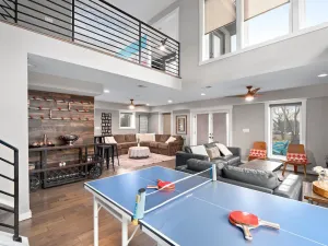 Image of Video Tour 🎥 + Kid Friendly 👶 + City Views 🌆 + 🏓