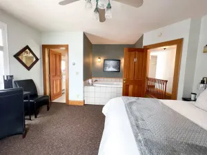 Image of Huron Suite @ The Bayfield Guest House, Bayfield