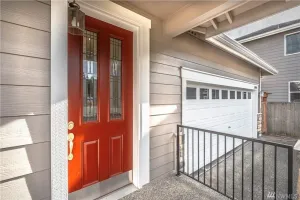 Image of Cheerful 5 bedroom home on a cul-de-sac with free parking and side yard