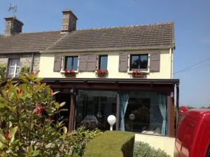 Image of PERFECT FOR COMBINED FAMILIES. Ideally situated, short walk to all amenities!